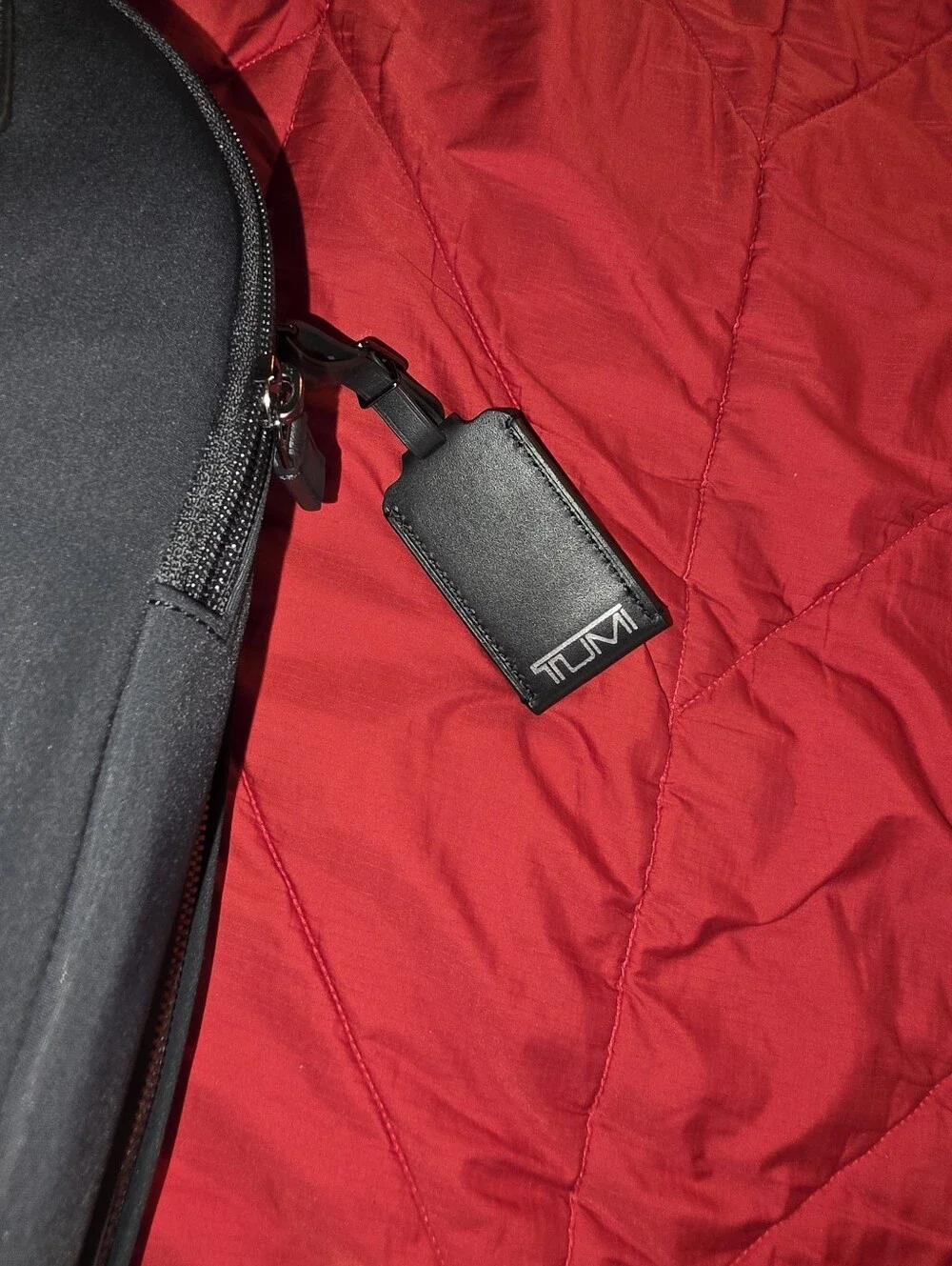 Tumi FIRE! NWOT! The Harrison Warren Backpack in Midnight Black. Sz OS. R2S!